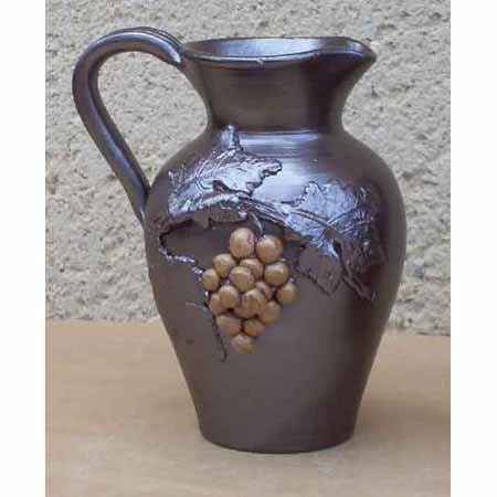 Broc raisin en grès au sel de Noron la poterie
