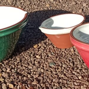 Cassoles fabriquées dans notre atelier de Noron la Poterie